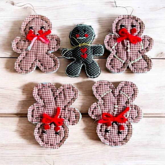 Set Of 5 Vintage Handmade Gingham Gingerbread Man Fabric Ornaments With Bows & S - Picture 1 of 9